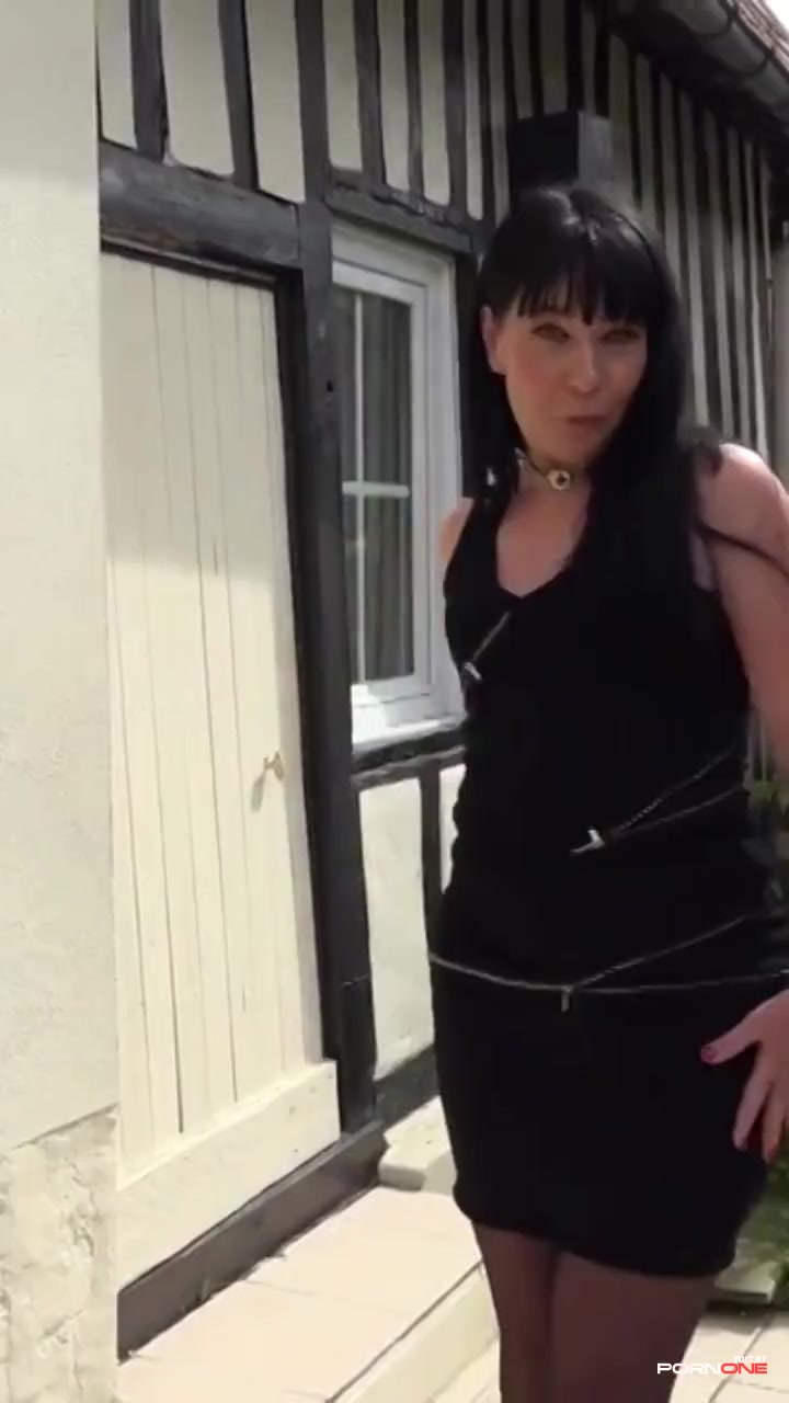  A 39ans Berenice passe le cap du trio milf mature  - Short by pornone.com