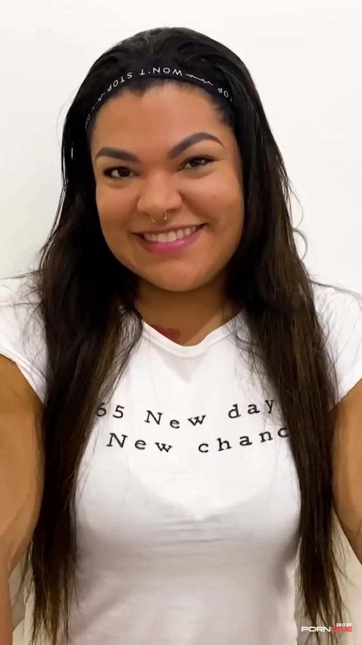 ShirtRippingMuscle: AAlexia's Intense Tease