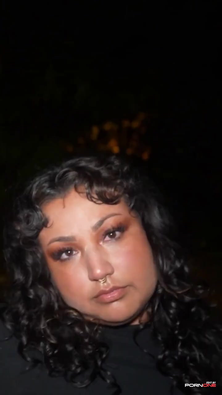  gibby le clown baise la star montante des bbw peachie garcia apres avoir decouvert qu elle est uniqu 4K  - Short by pornone.com