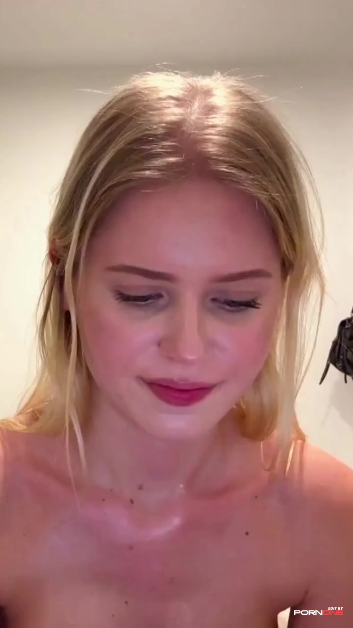 Blonde Beauty Goes Topless Live On Cam
