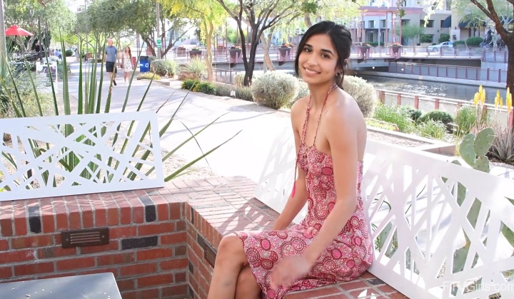 latina cutie - reina rae goes off! - 720p  ?