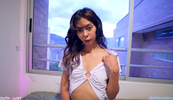 petite latina cutie - luna - 720p  ?