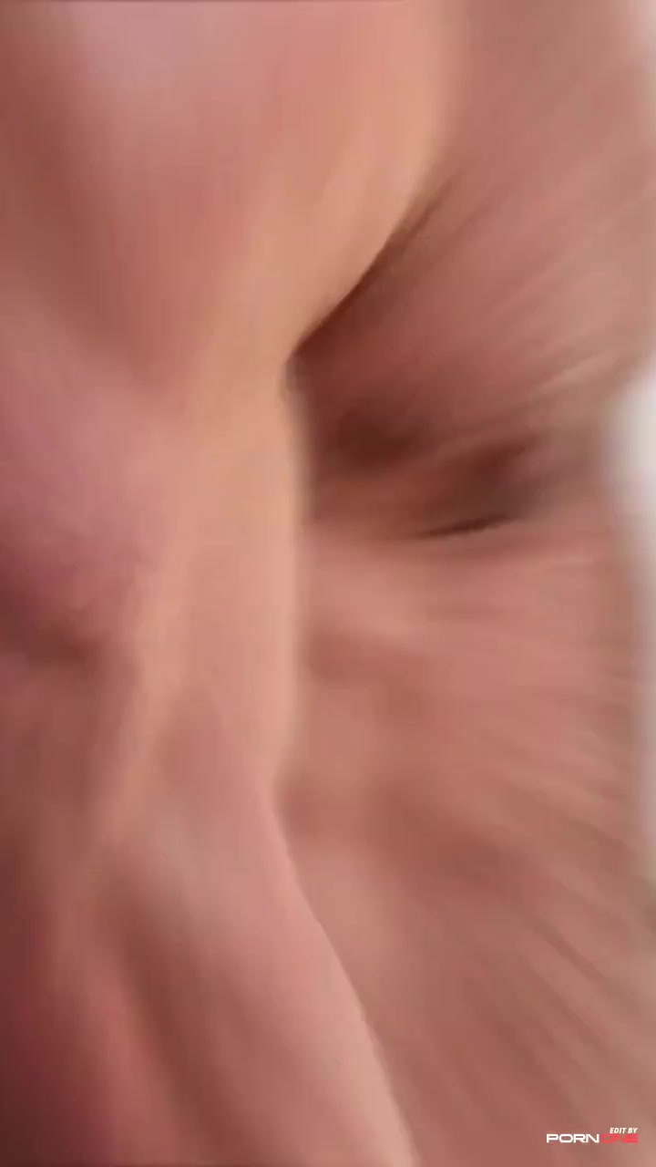 Madison Lanez in Intense Blonde Girl Action