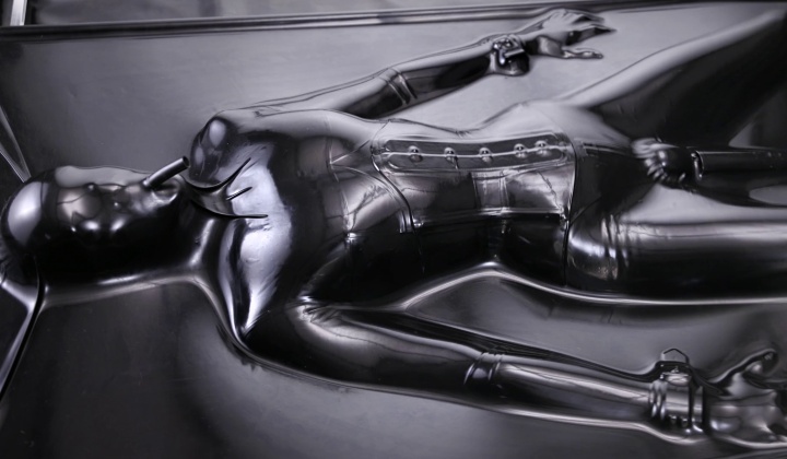 shined and sealed vibed in vacuum bed  ?