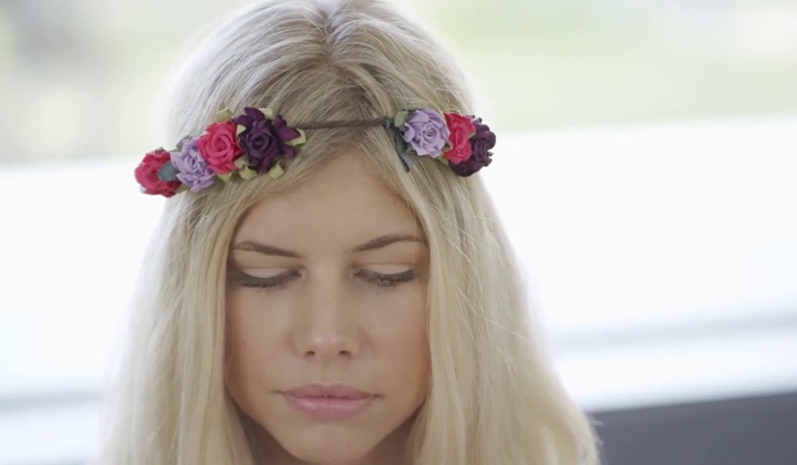 Blonde Hippy Beauty Enjoys Intimate Yoga Session