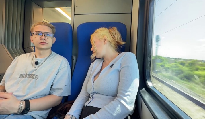 beautiful blonde busty stepmother screwed on vacation  ?