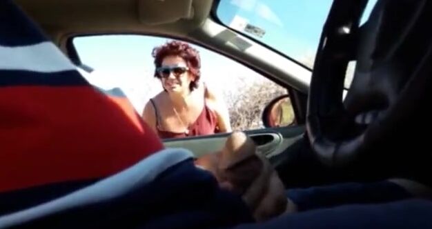 Mexican mature suck in car