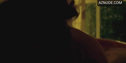 Sarah Lieving Sexy Scene  in The Hitchhiker