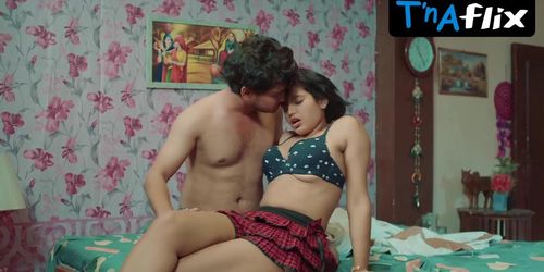 Neha Gupta's Sensual Underwear Scene in Jadui Palang
