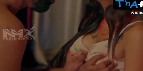 Subhati Das Sizzles in Lene Ke Dene Scene