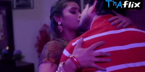 Ruks Khandagale Sizzles in Rangeen Kahaniyan Scene