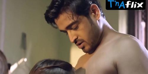 Alendra Bill Sizzles in Rangeen Kahaniyan Sexy Scene