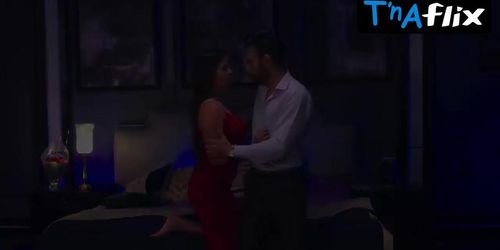 Jyoti Singh Sizzles in Rangeen Kahaniyan Sexy Scene