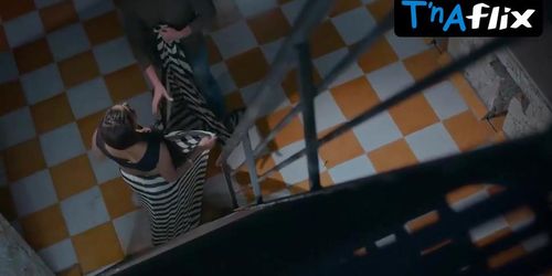 Manisha Jain Sexy Scene  in Rangeen Kahaniyan
