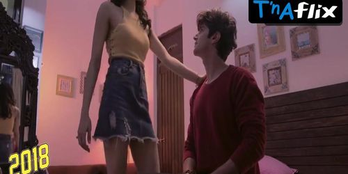 Palak Singh Sizzles in Class Of 2020 Sexy Scene