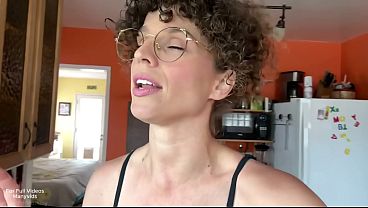 StepMom Can’t Stop Cumming on FaceTime – Massive Toy Fuck & Anal Play Dirty Talk Session