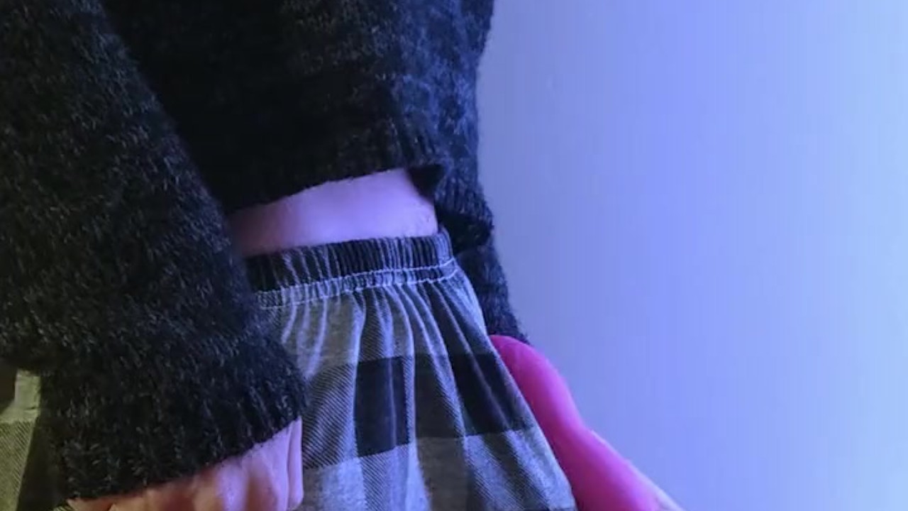Sextoy Handjob Experience with a Naughty Twist