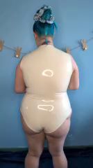 Curvy Scottish Girl Shines Up Her Latex Bodysuit