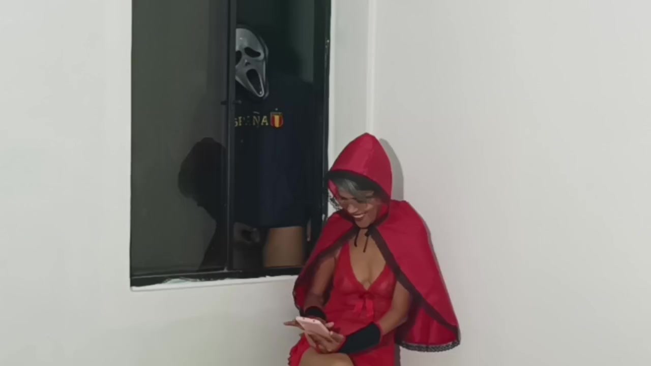 Halloween Sex: Little Red Riding Hood's Stepsister