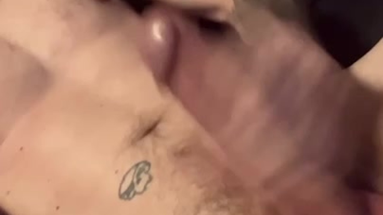 Tattooed White Guy Moans Loudly Until Orgasm