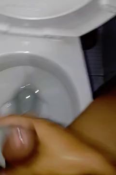 Pinoy jinakol Ang bowl ng bathroom