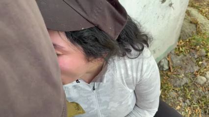 Blowjob in crowded park. She takes every thrust