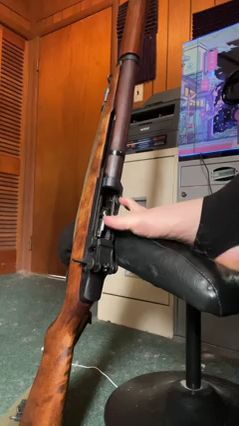 Reloading M1 Garand with my feet (risking garand toe D: ) #feet