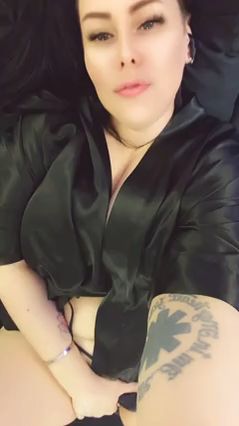 Naughty Big Tittied MILF wishing I was covered in your cum!