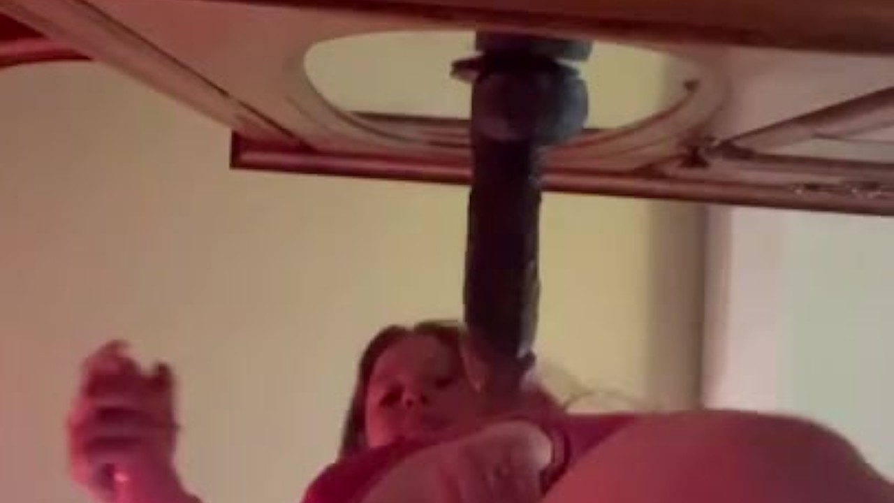 Intense Pussy Play with Grippy Action