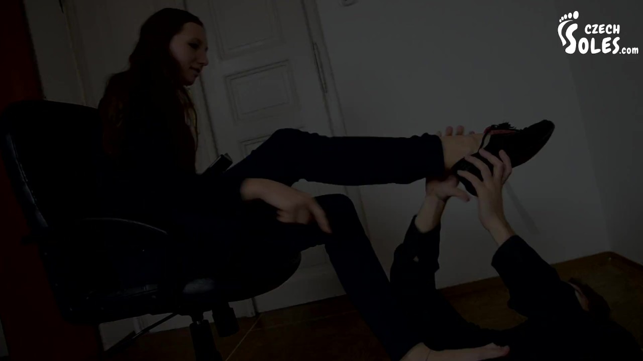 Foot Worship: Sneakers and Bare Feet After Running