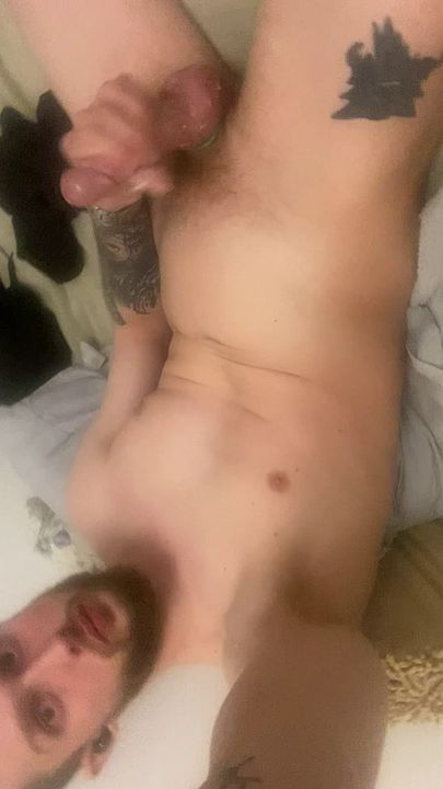 Tight Pussy Unleashes Wild Passion in Short Clip