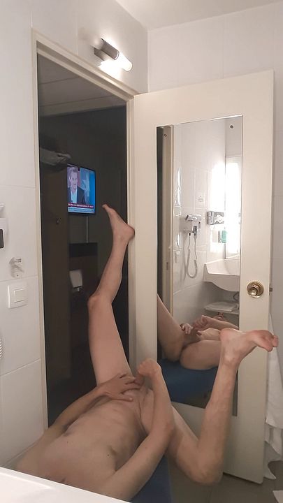 Foot Fetish Fun: Toe Job Action Unleashed