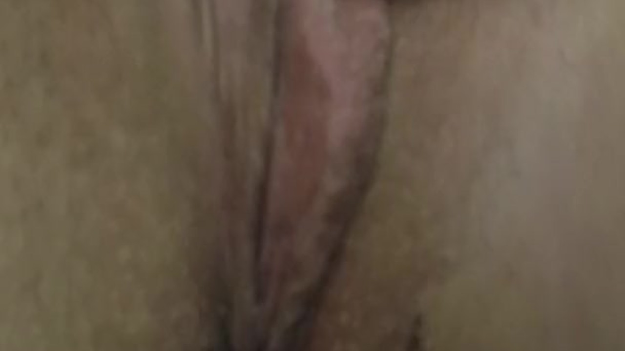 Up Close! Long Lipped Pussy Gettin Rubbed Till She SQUIRTS. Cum with Me 3