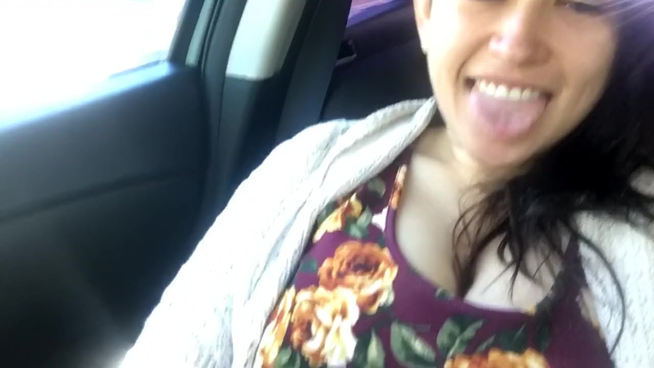 Sexy Girl Getting Naughty Again on Camera