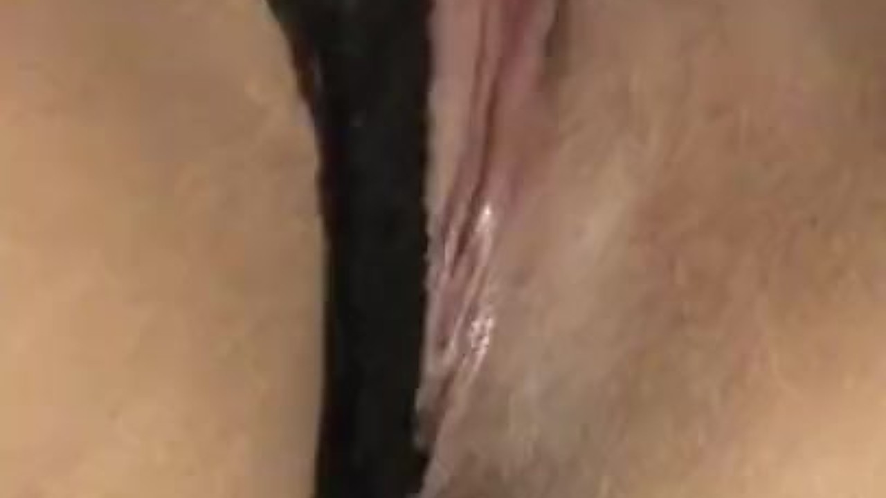 Rubbing my clit until I cum