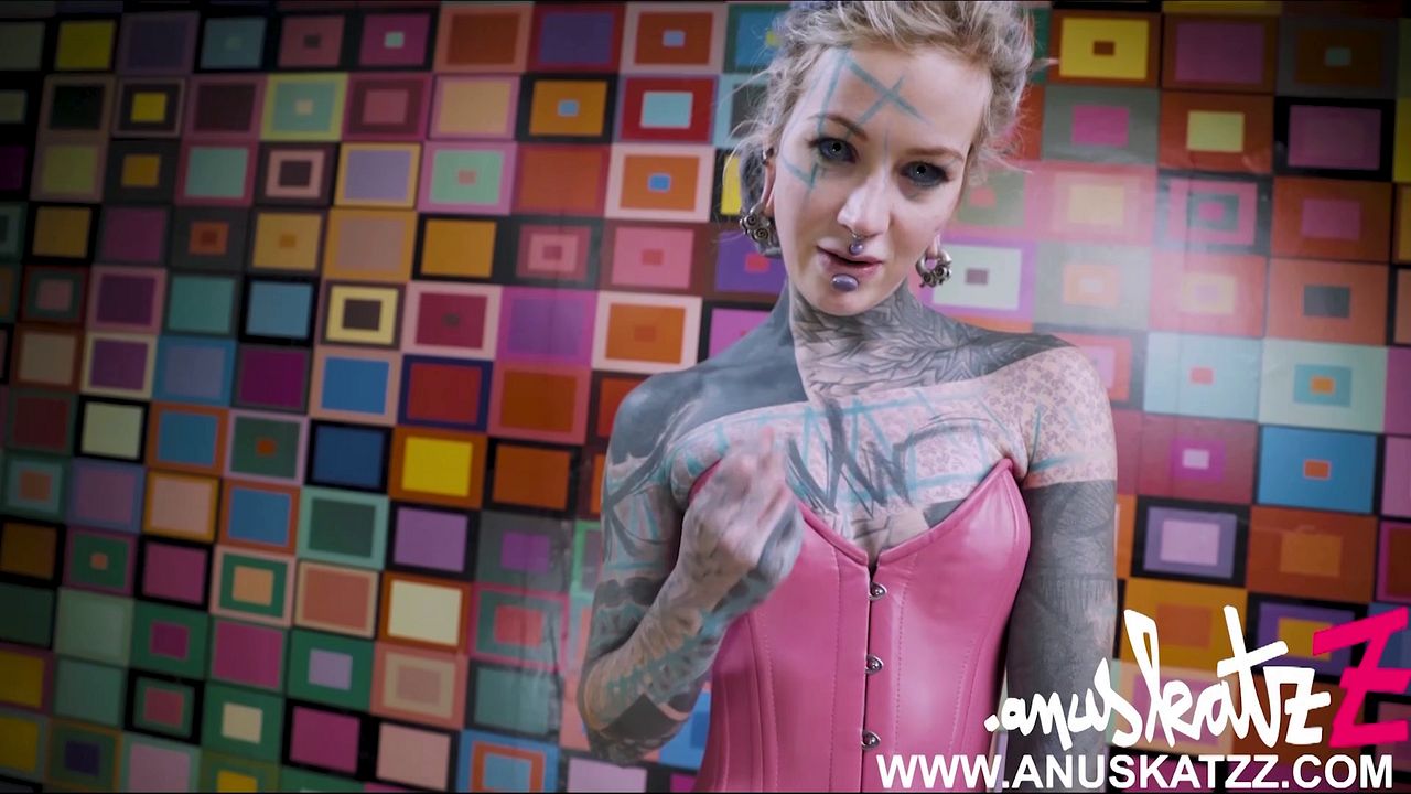 Sensual Solo Anal Session in Pink Lace Leather Corset