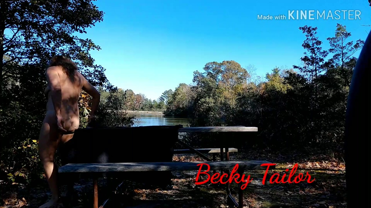 No Nut November ended abruptly fucking this MILF in a public park