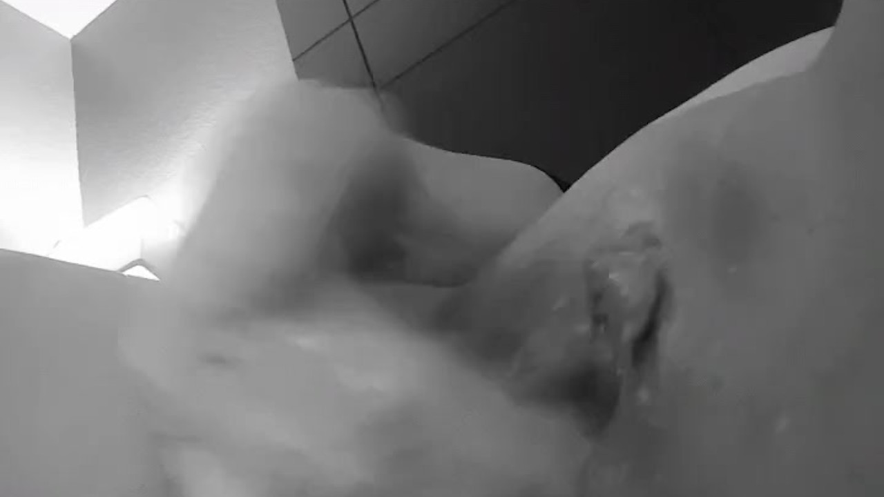 Intense Squirter Action Unleashed in 32 Seconds