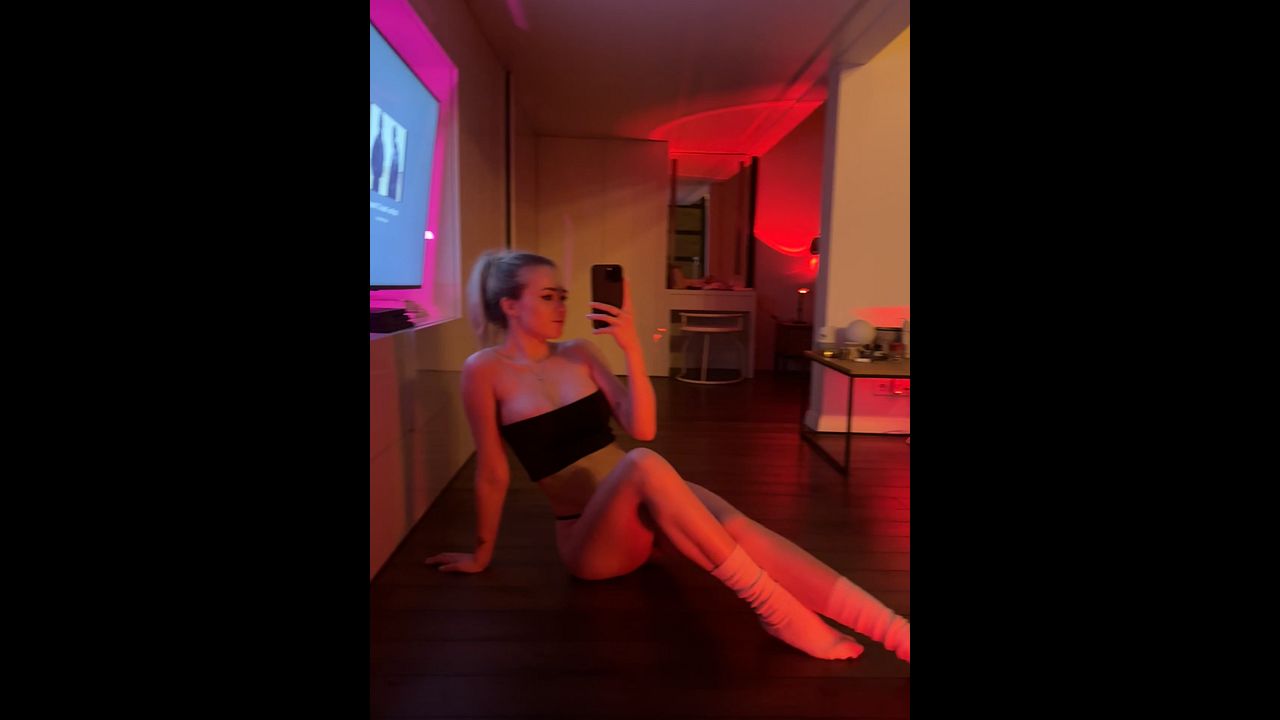 Sex with me is for connoisseurs of art🤌