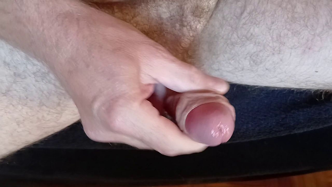 Une belle éjaculation vue sous deux angles différents