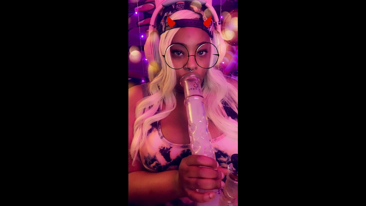 Sexy Eyed Nerd Unleashes Sensuality