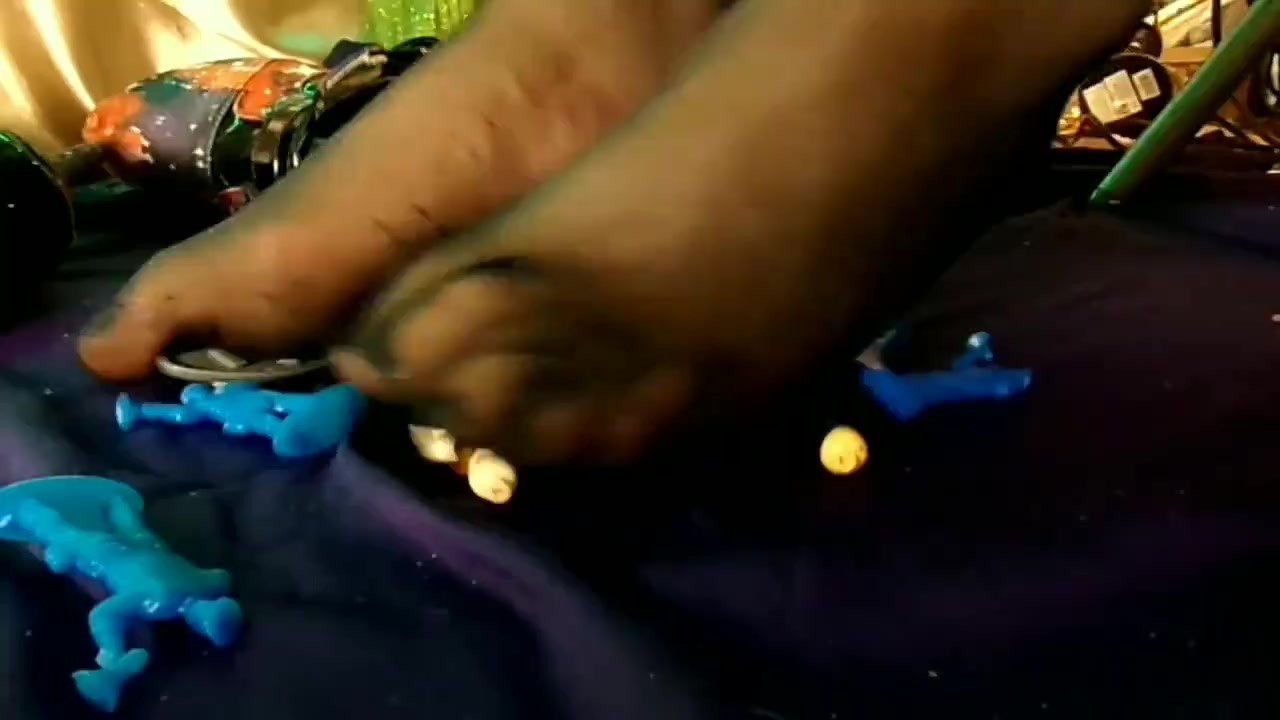 Giantess Vore Fantasy: Shrinking Men for Pleasure