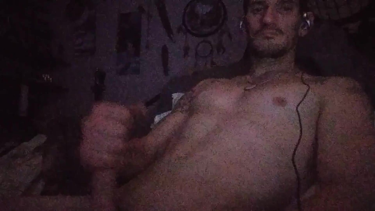 Sexy Fitness Routine Unfolds in 'Worked it out' Video