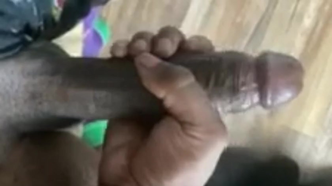 Solo Male Masturbation Scene Unfolds