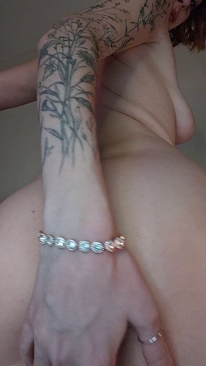 This is how soft it feels when i spread for you.. Tap in OnlyFans for more