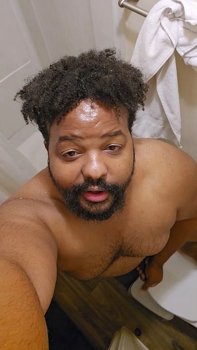Wet Daddy Jerks It After a Shower