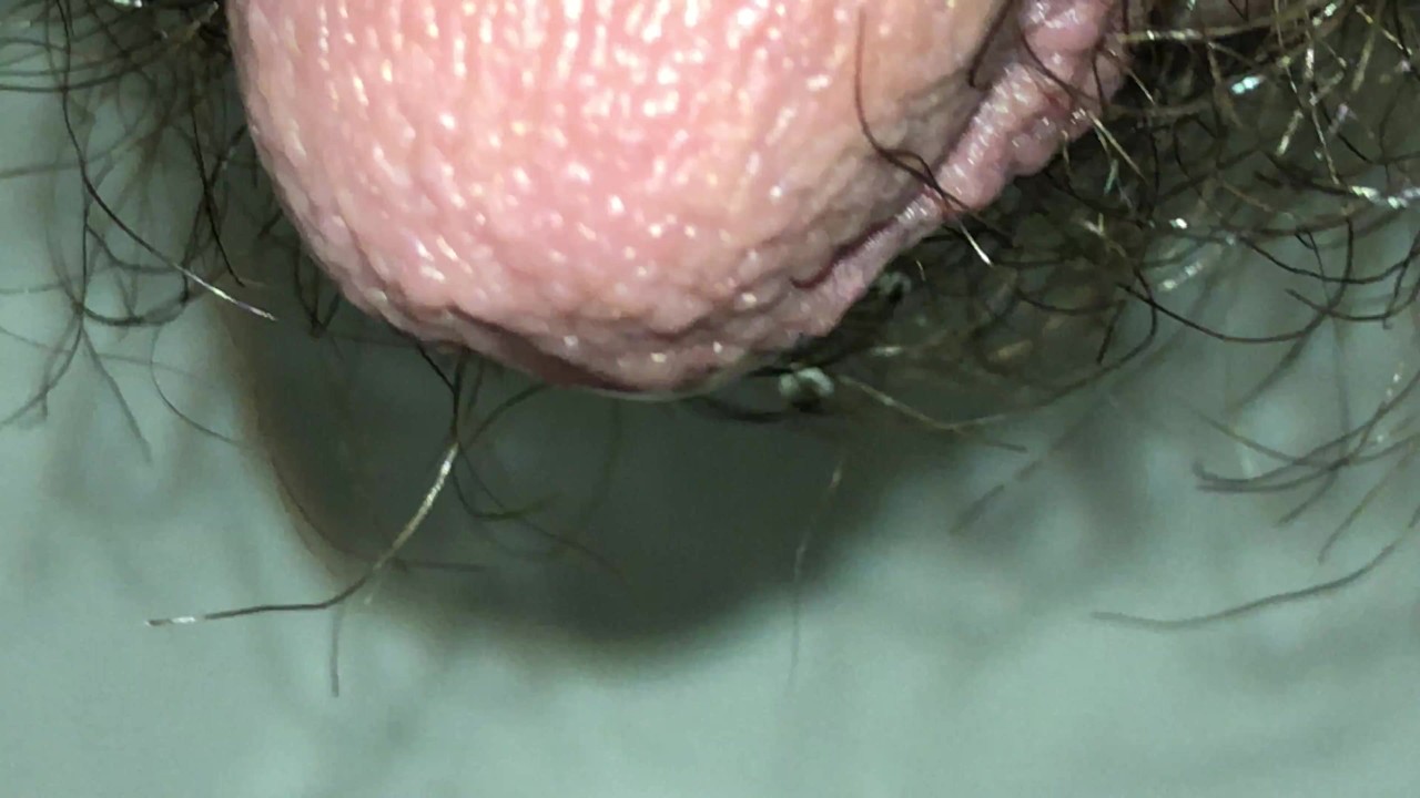 Golden Shower Action in 4K Ultra Close-Up