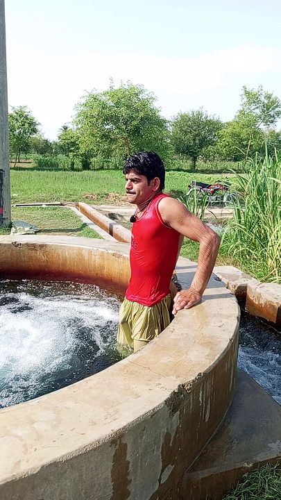 Full Desi Hot Boy bathing
