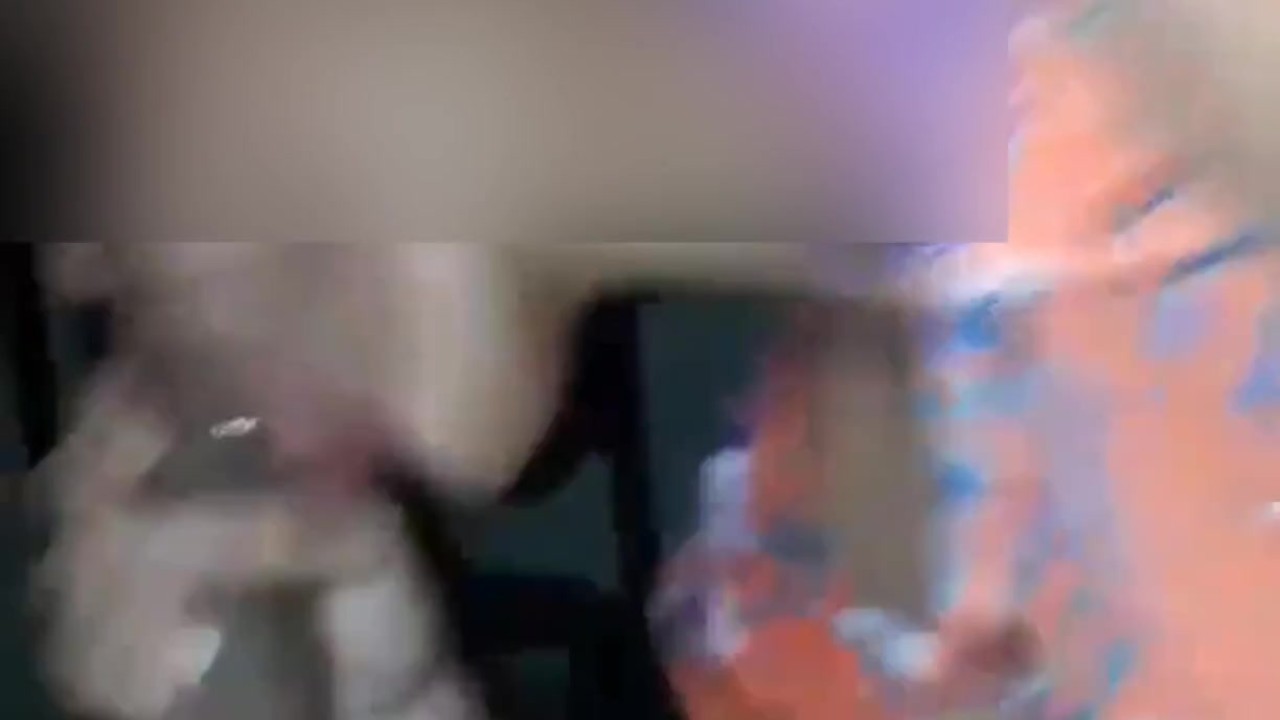Hot girl sucking and fucking on parents house without protection - Latina Amateur Creampie
